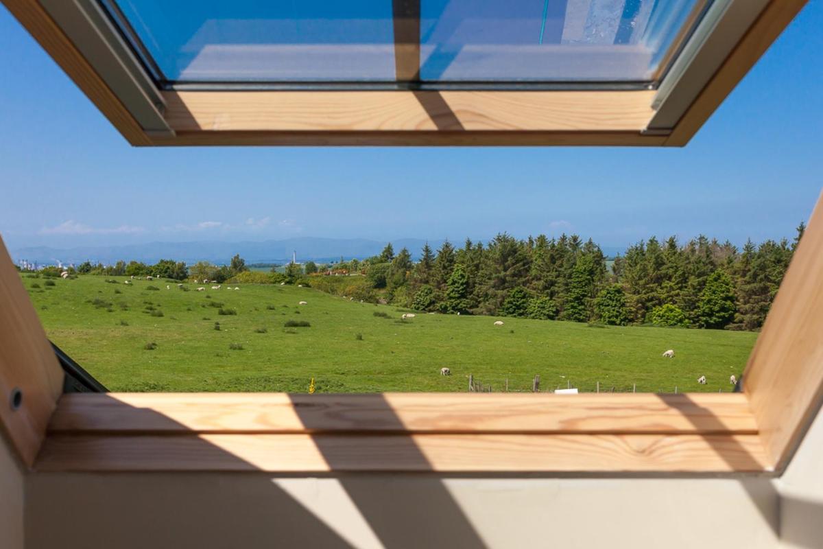 2 Eden At Williamscraig Holiday Cottages Линлитгоу Екстериор снимка
